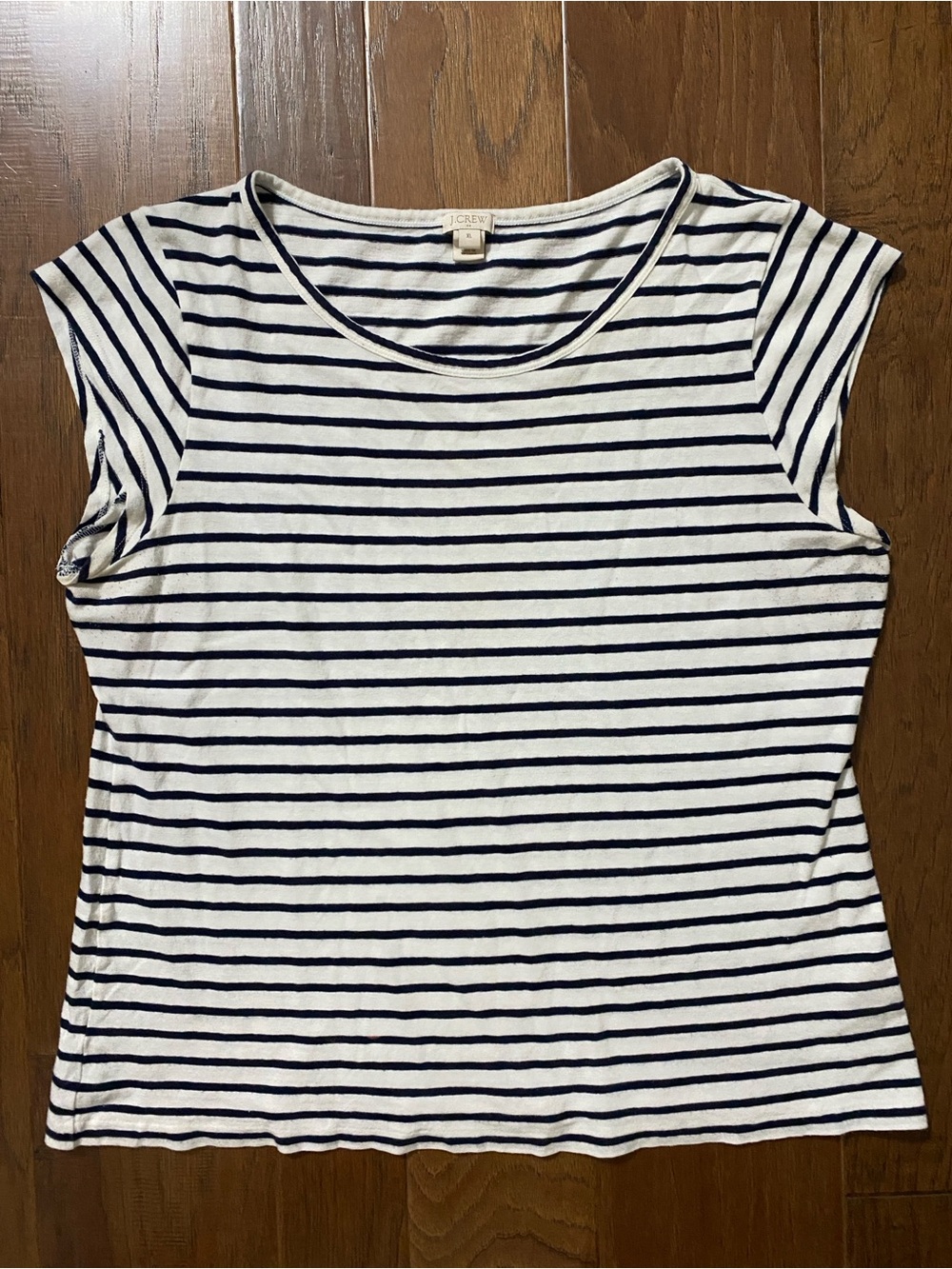 J.Crew white and black horizontal striped top in XL #stripes #preppy
